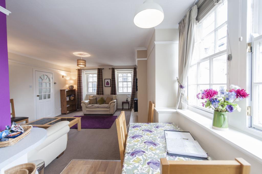 Writers View, Royal Mile Apartment Edynburg Zewnętrze zdjęcie